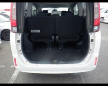 Toyota Noah 2014