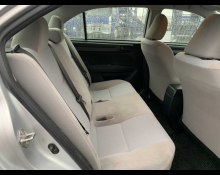 Toyota Corolla Axio 2016