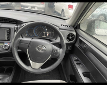 Toyota Corolla Axio 2016