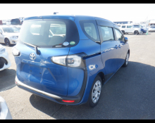 Toyota Sienta 2016