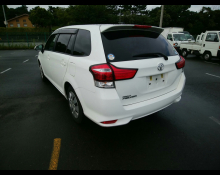 Toyota Corolla Fielder 2016