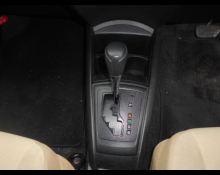 Toyota Corolla Axio 2014