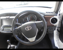 Toyota Corolla Axio 2014