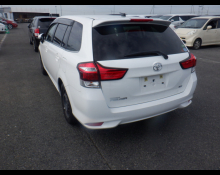 Toyota Corolla Fielder 2015