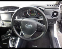 Toyota Corolla Fielder 2015