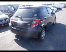 Toyota Vitz 2014