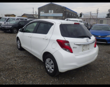 Toyota Vitz 2014