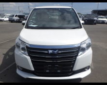 Toyota Noah 2014