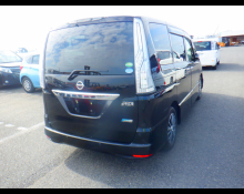Nissan Serena 2014