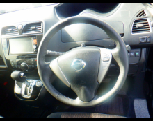 Nissan Serena 2014