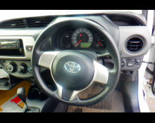 Toyota Vitz 2014