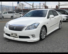 Toyota Crown Hybrid 2012