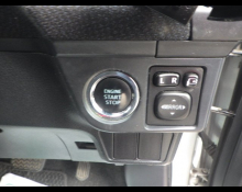 Toyota Corolla Fielder 2014