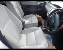 Toyota Corolla Axio 2014