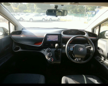 Toyota Sienta 2016
