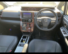 Toyota Voxy 2012