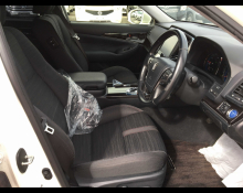 Toyota Crown Hybrid 2016