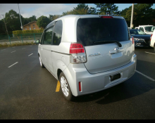 Toyota Spade 2015