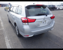 Toyota Corolla Fielder 2015