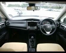 Toyota Corolla Axio 2015