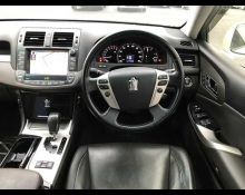 Toyota Crown Athlete Series 2012