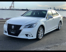 Toyota Crown Hybrid 2013