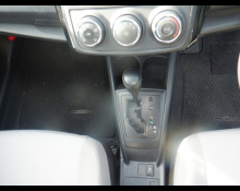 Toyota Corolla Axio 2015