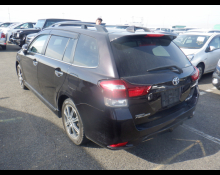 Toyota Corolla Fielder 2015