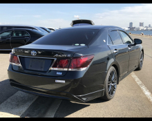 Toyota Crown Hybrid 2014