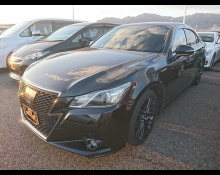 Toyota Crown Hybrid 2014