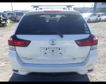 Toyota Corolla Fielder 2015