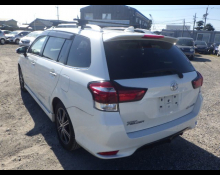 Toyota Corolla Fielder 2015