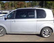 Toyota Spade 2013
