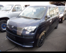 Toyota Spade 2013