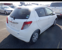Toyota Vitz 2013