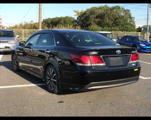 Toyota Crown Hybrid 2013
