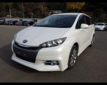 Toyota Wish 2013