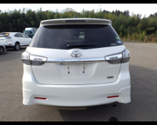 Toyota Wish 2013