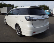 Toyota Wish 2013