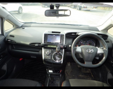 Toyota Wish 2013