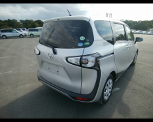 Toyota Sienta 2016
