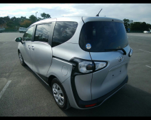 Toyota Sienta 2016