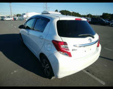 Toyota Vitz 2015