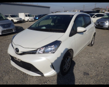 Toyota Vitz 2015