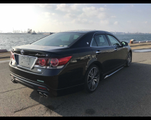 Toyota Crown Hybrid 2016