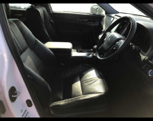 Toyota Crown Hybrid 2015