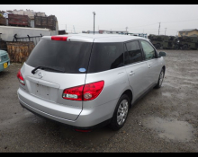 Nissan Wingroad 2015