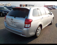 Toyota Corolla Fielder 2015