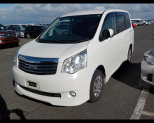Toyota Noah 2012