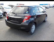 Toyota Vitz 2015